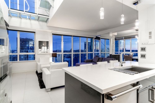 2801-1188 Howe Street, Vancouver, BC 