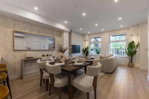 102-342 Mountain Highway, North Vancouver, BC 