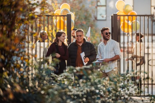 102-342 Mountain Highway, North Vancouver, BC 