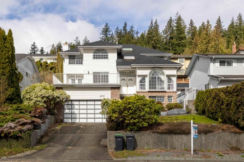 470 Riverview Crescent  Coquitlam, BC V3C 4X9