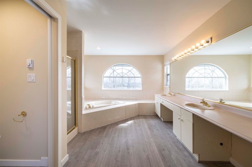 470 Riverview Crescent, Coquitlam, BC 