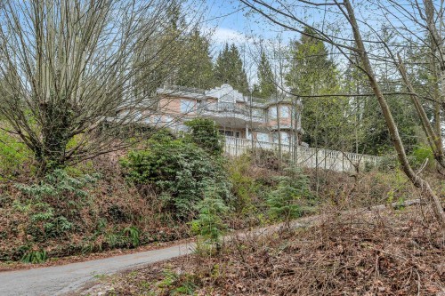 7235 Bayview Drive, Burnaby, BC 