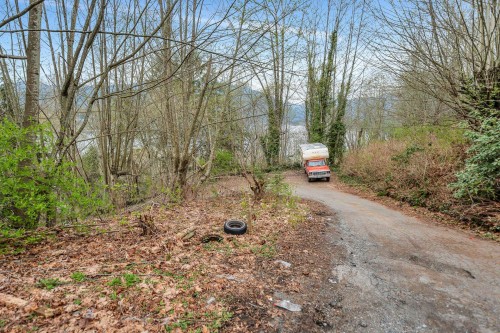 7235 Bayview Drive, Burnaby, BC 