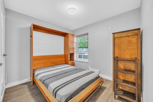 2433 6Th Avenue W, Vancouver, BC 