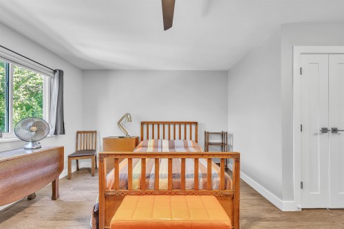 2433 6Th Avenue W, Vancouver, BC 