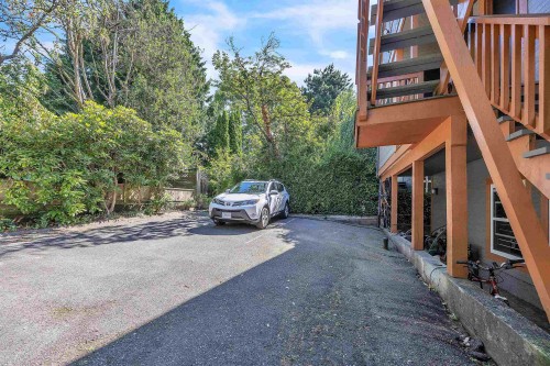 2433 6Th Avenue W, Vancouver, BC 