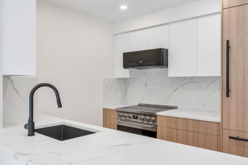 1340 7Th Avenue W, Vancouver, BC 