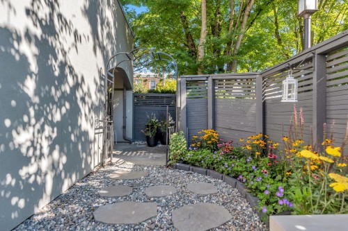 1340 7Th Avenue W, Vancouver, BC 