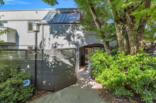 1340 7Th Avenue W, Vancouver, BC 