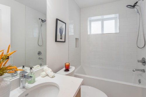 2658 Waterloo Street, Vancouver, BC 