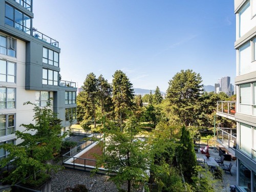 403-1425 6Th Avenue W, Vancouver, BC 