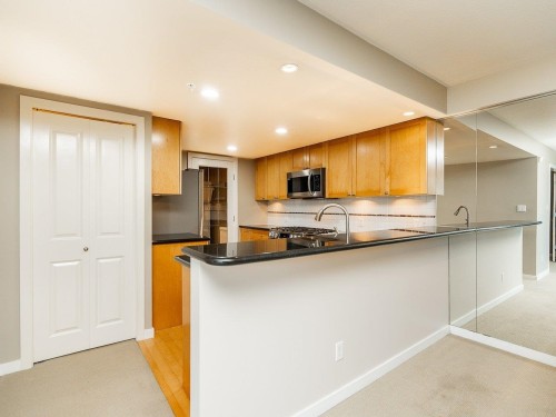 403-1425 6Th Avenue W, Vancouver, BC 