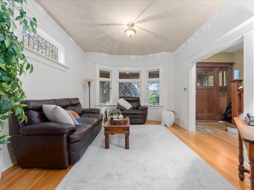 2648 Templeton Drive, Vancouver, BC 