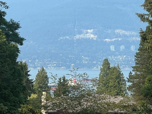 4715 4Th Avenue W, Vancouver, BC 