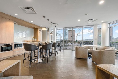 1901-988 Quayside Drive, New Westminster, BC 