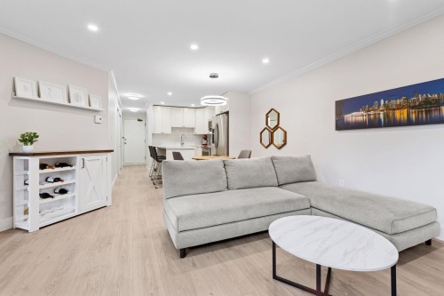 104-1365 4th Avenue W Vancouver, BC V6H 3Y8