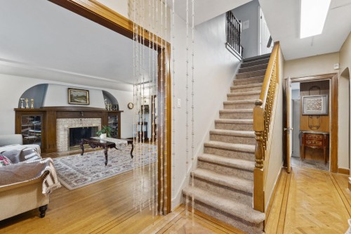 2923 32Nd Avenue W, Vancouver, BC 