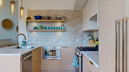 102-263 Gower Point Road, Gibsons, BC 