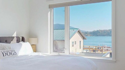 102-263 Gower Point Road, Gibsons, BC 