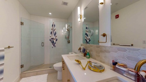 102-263 Gower Point Road, Gibsons, BC 