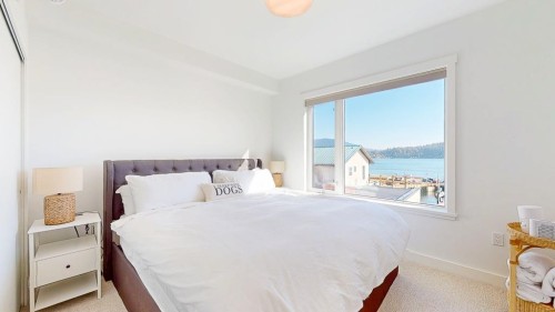 102-263 Gower Point Road, Gibsons, BC 