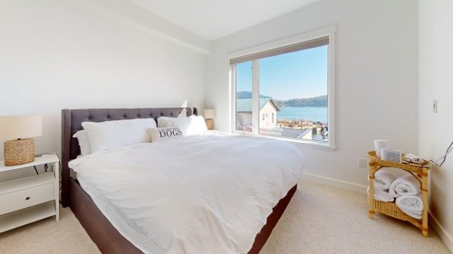 102-263 Gower Point Road, Gibsons, BC 