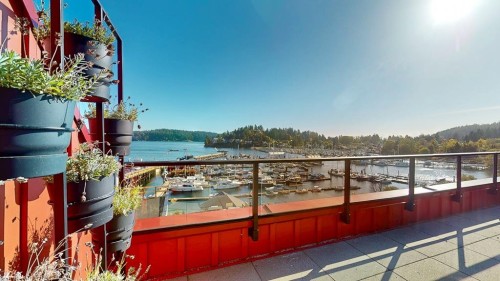 102-263 Gower Point Road, Gibsons, BC 