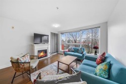 204-12075 228 Street  Maple Ridge, BC V2X 6M2