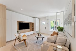 3121 Columbia Street  Vancouver, BC V5Y 1N4