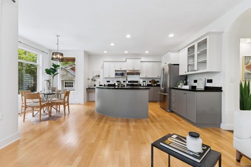 1855 Parkway Boulevard, Coquitlam, BC 