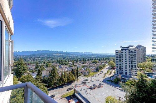 1202-4689 Hazel Street, Burnaby, BC 
