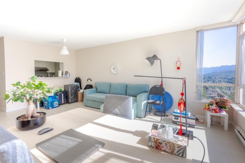 1202-4689 Hazel Street, Burnaby, BC 