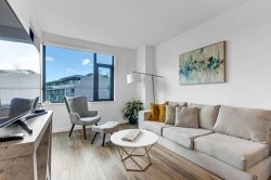 603-210 5th Avenue E Vancouver, BC V5T 0K1