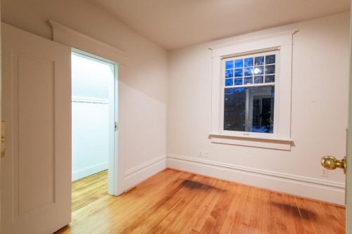 2243 5Th Avenue W, Vancouver, BC 