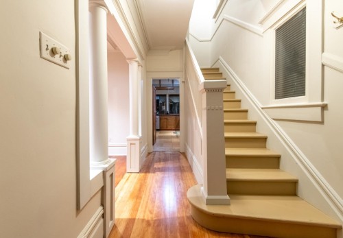 2243 5Th Avenue W, Vancouver, BC 