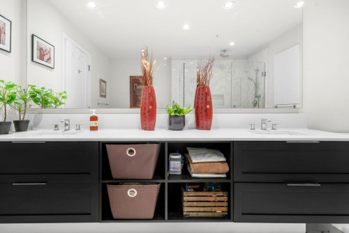 3887 Cates Landing Way, North Vancouver, BC 