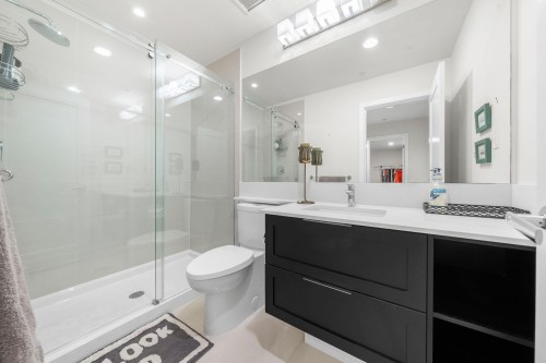 3887 Cates Landing Way, North Vancouver, BC 