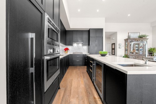 3887 Cates Landing Way, North Vancouver, BC 