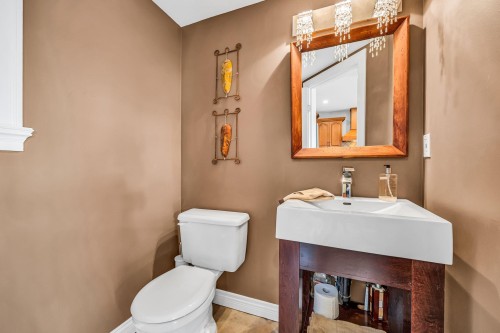 640 Thurston Close, Port Moody, BC 