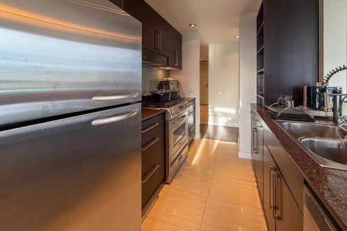 2703-638 Beach Crescent, Vancouver, BC 