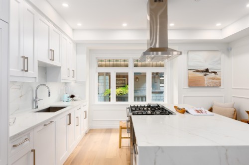 2014 15Th Avenue W, Vancouver, BC 