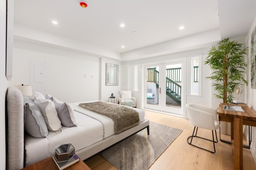 2014 15Th Avenue W, Vancouver, BC 