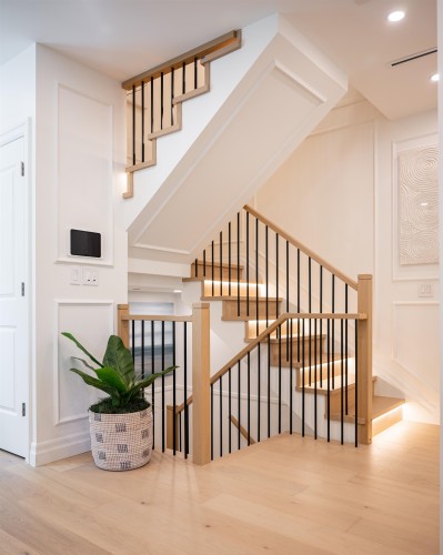 2014 15Th Avenue W, Vancouver, BC 