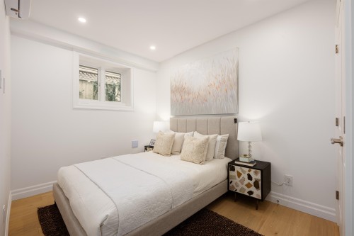 2016 15Th Avenue W, Vancouver, BC 