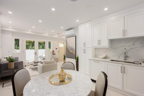 2016 15Th Avenue W, Vancouver, BC 