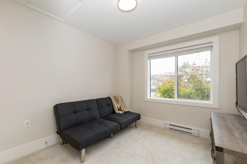 25-13260 236 Street, Maple Ridge, BC 