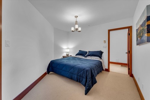 1125 Groveland Court, West Vancouver, BC 