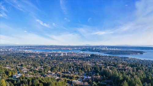 1125 Groveland Court, West Vancouver, BC 
