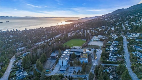 1125 Groveland Court, West Vancouver, BC 