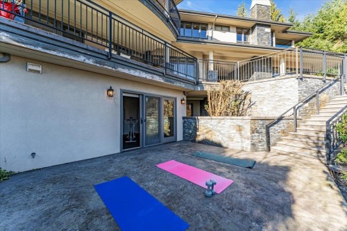 1125 Groveland Court, West Vancouver, BC 